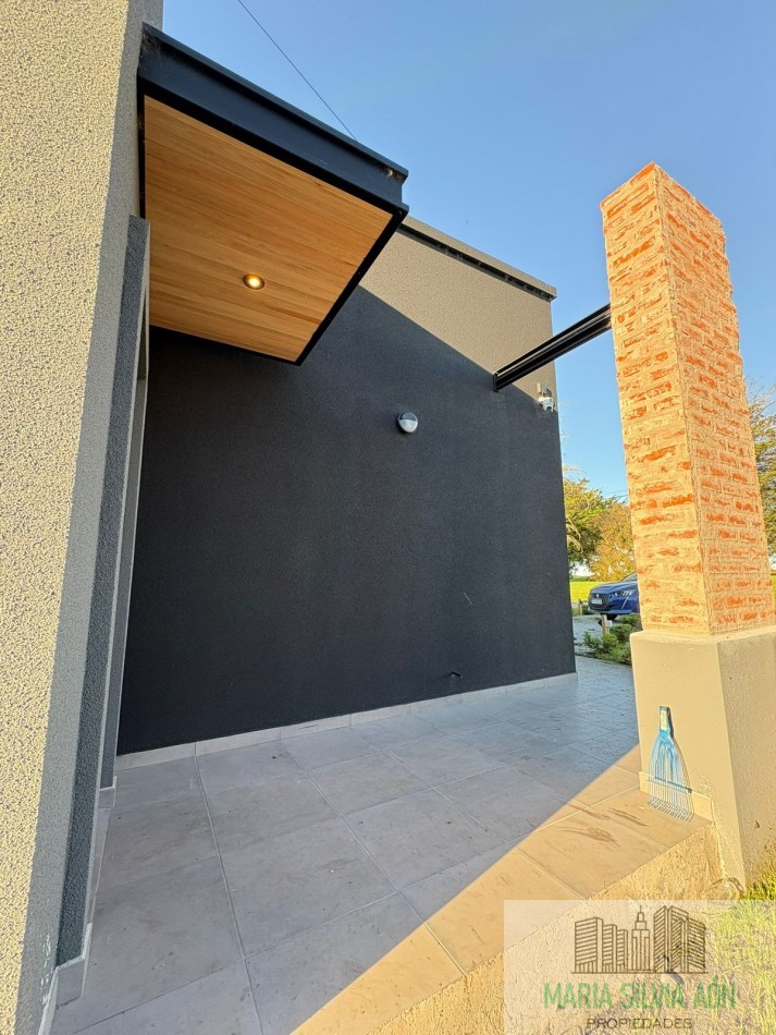 VENTA CASA EN BARRIO PRIVADO COSTA DEL SOL BALNEARIO PARQUE MAR CHIQUITA 
