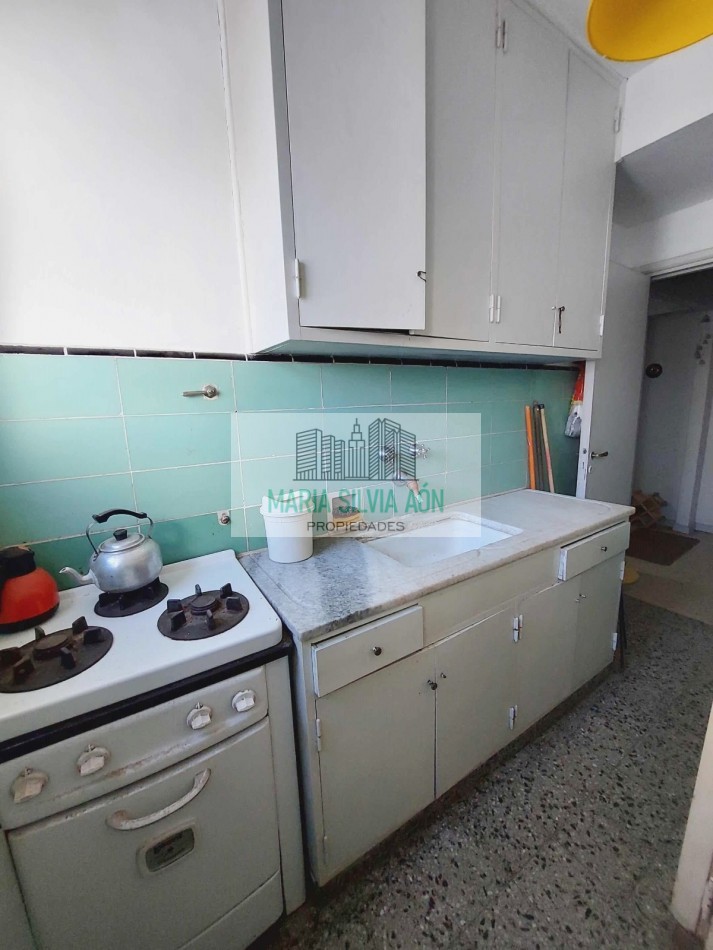 VENTA DEPARTAMENTO 2 AMBIENTES INTERNO PLAZA COLON