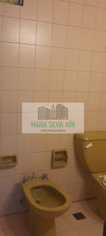 VENTA /PERMUTA CASA CON GALPON  EN CORONEL VIDAL CENTRO