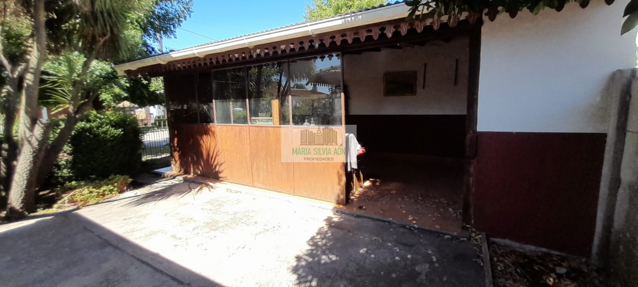 VENTA CHALET CORONEL VIDAL 