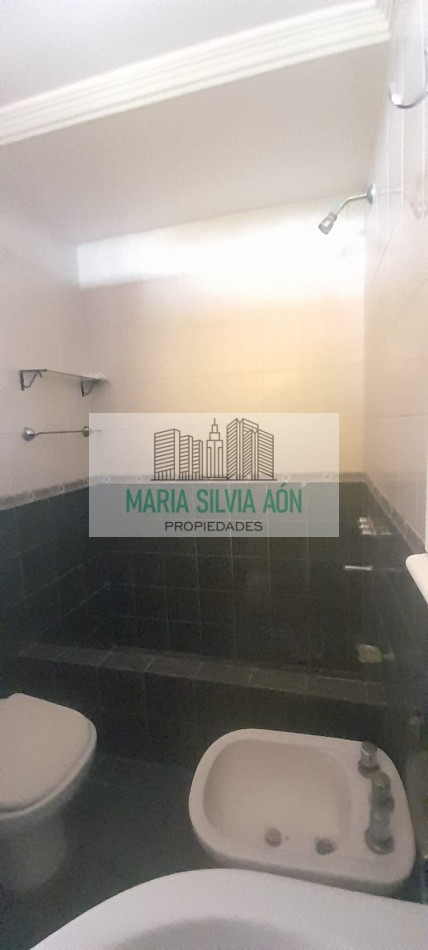 VENTA CHALET CORONEL VIDAL 