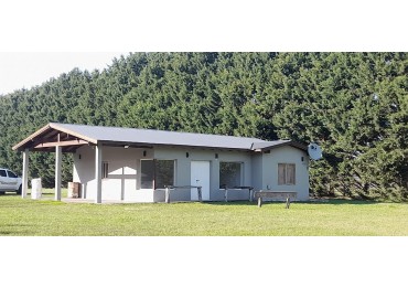 VENTA CASA QUINTA EN CORONEL VIDAL 