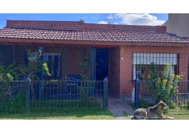 VENTA CASA EN VIVORATA FRENTE AUTOVIA 2